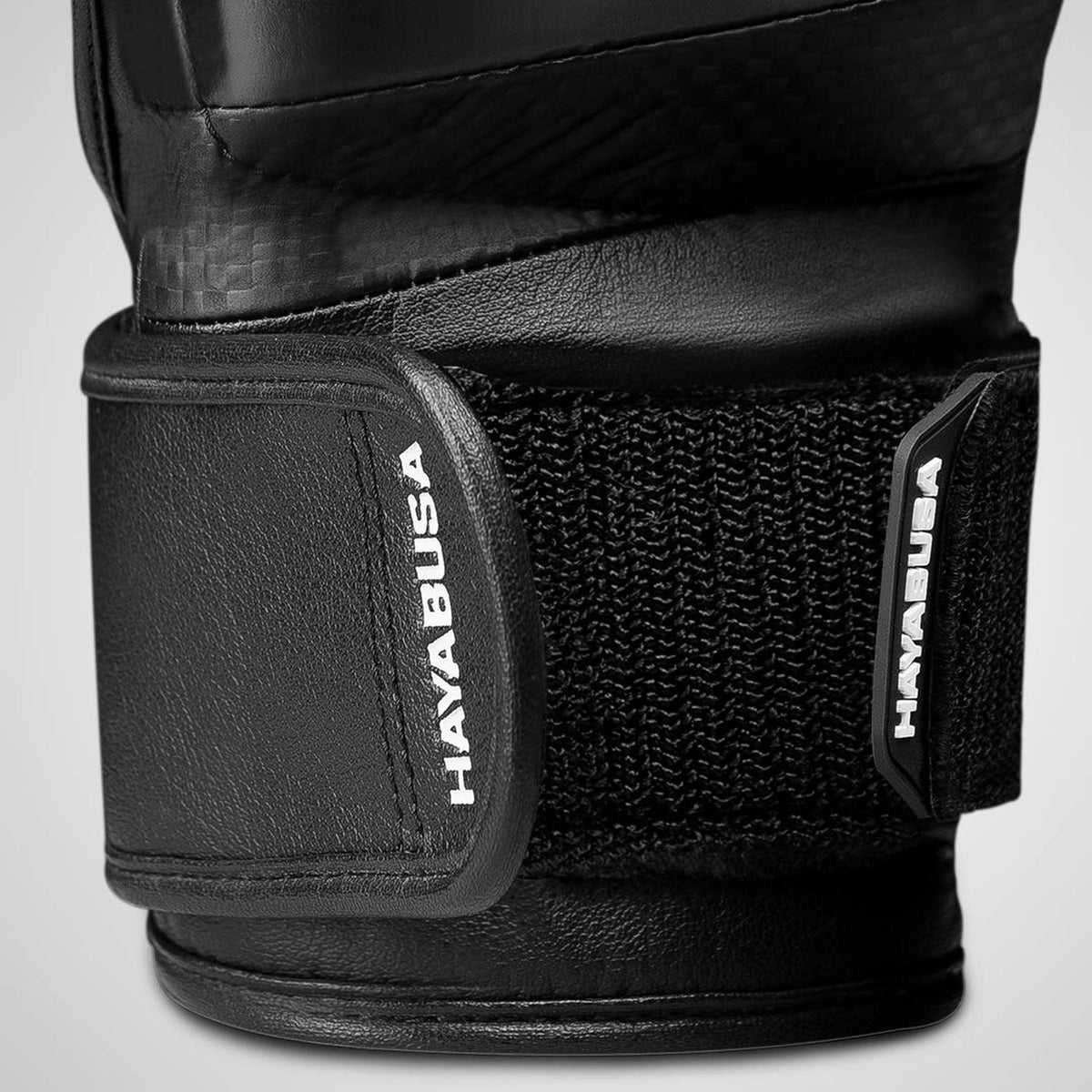 Hayabusa T3 4oz MMA Gloves for Men and Women - Black, Medium