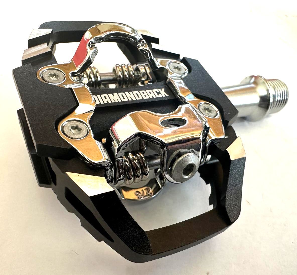 Mountain Bike Clipless Pedals with Cleats - Diamondback Trail