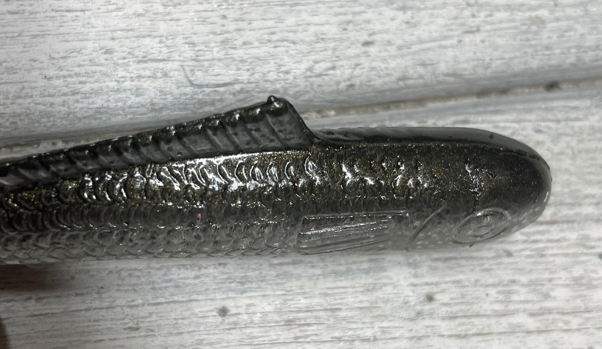 Fishing Minnow Baits 4 Inch Clear Silver Hitch Lot of 15 Lures for Bass & Saltwater