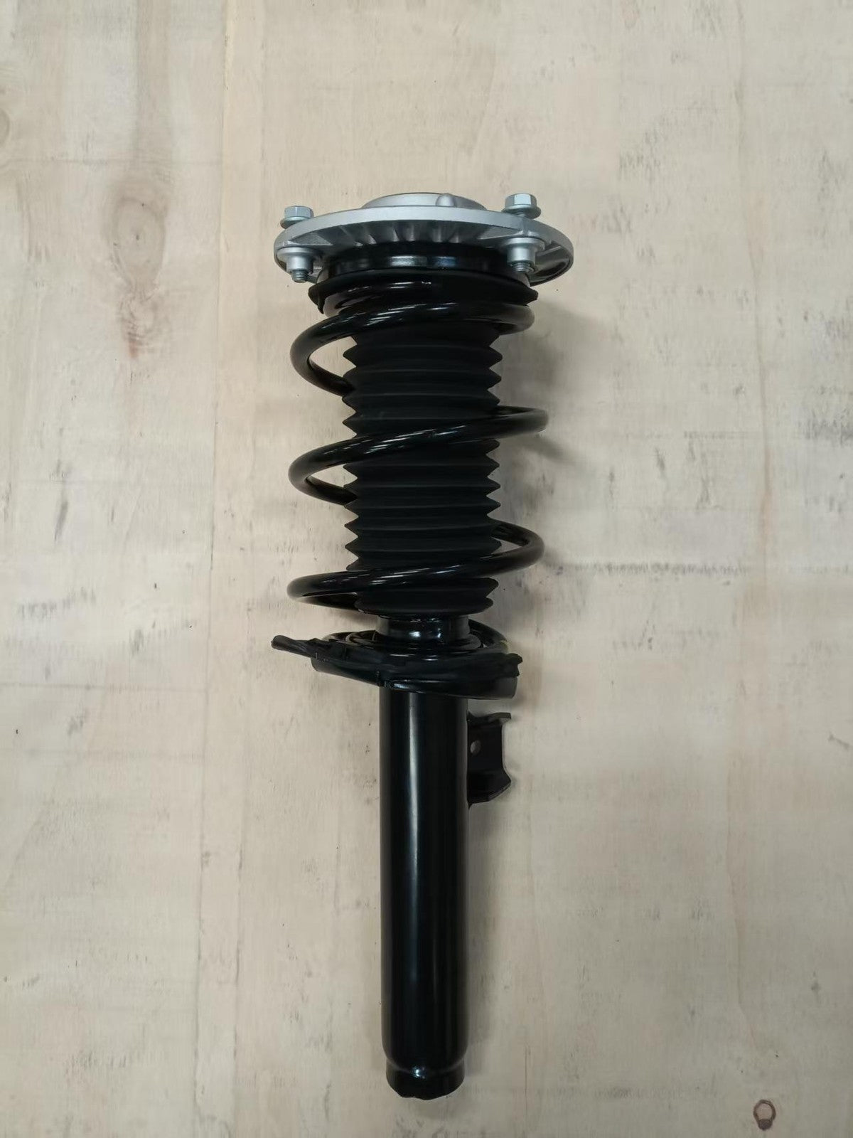 BMW Front Right Shock Strut Assembly with EDC for F30 F31 F32 F36 xDrive AWD