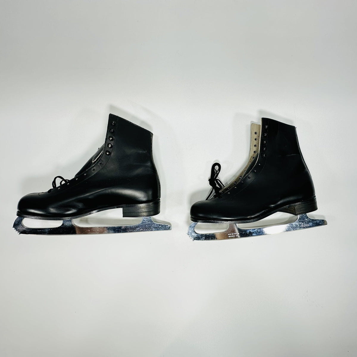 Vintage Black Ice Skates Men's Size 9 with Figure Blades Lake Placid Flyer