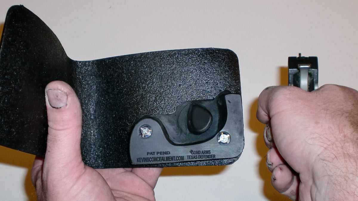 Wallet Holster for Bond Arms Derringers - Concealed Carry