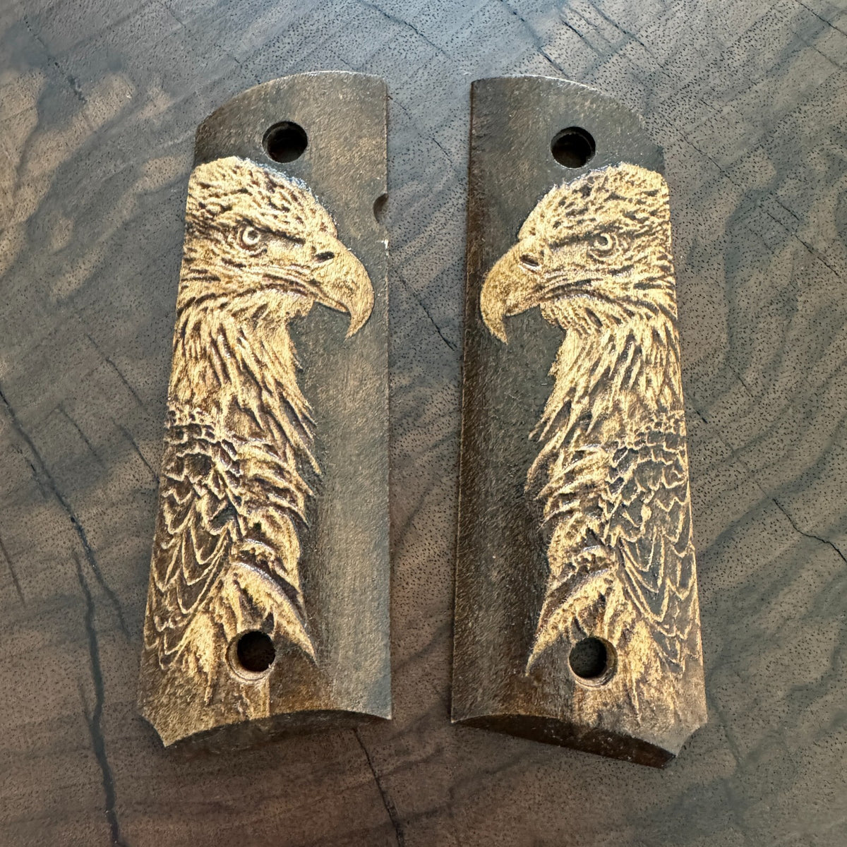 1911 Full Size Wooden Grip with Skull Texture for Handgun Upgrade