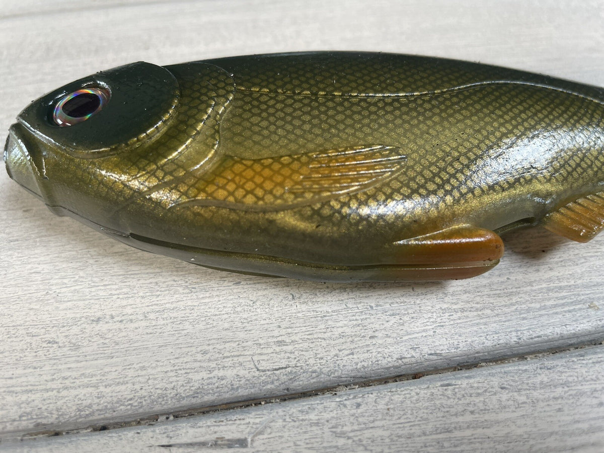 7.5-Inch Weedless Shad Soft Plastic Swimbait - Golden Shiner Fishing Lure