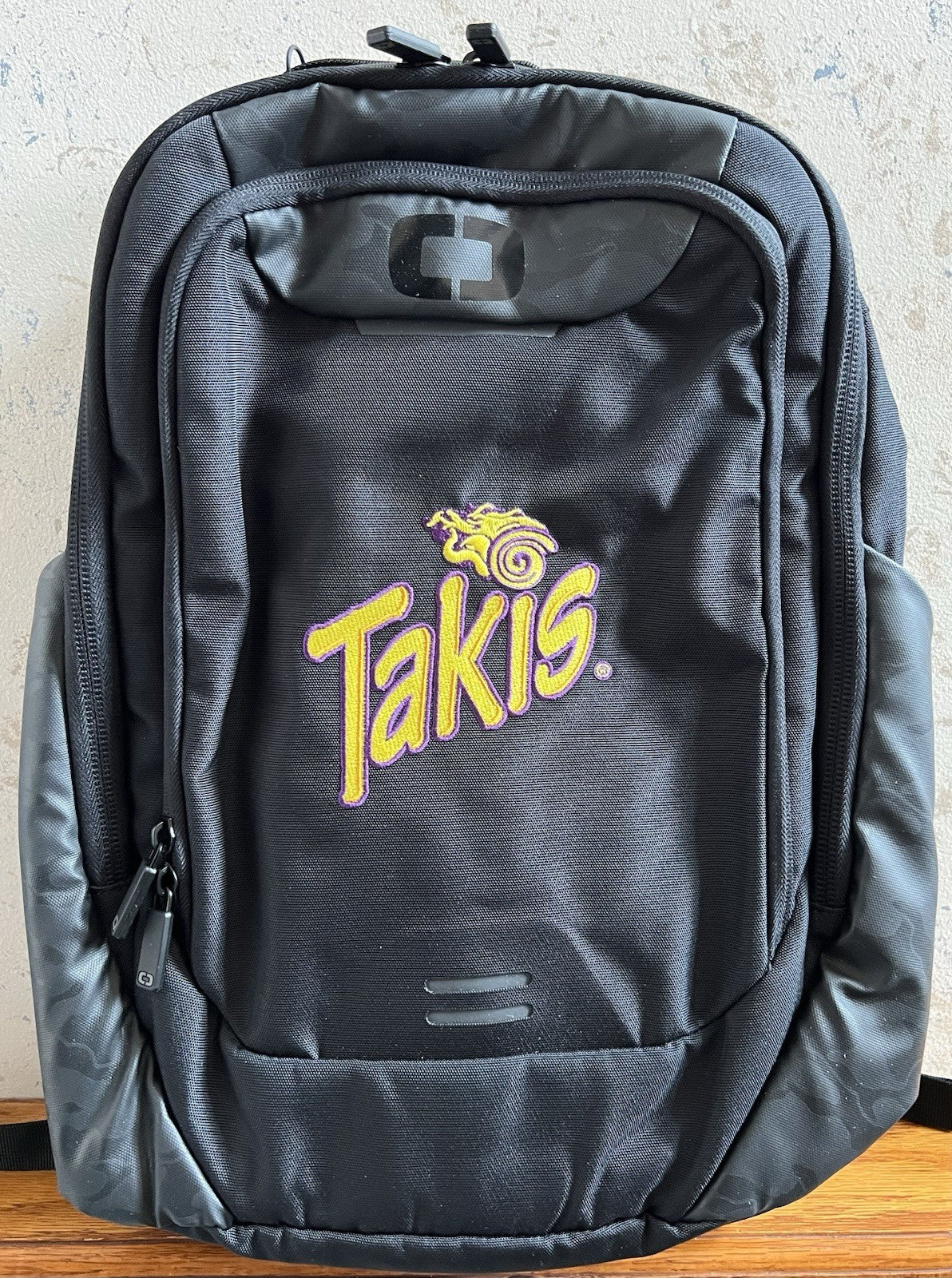 Golf Backpack 19x14x3 Inch OGIO Callaway Takis Logo Padded Carrying