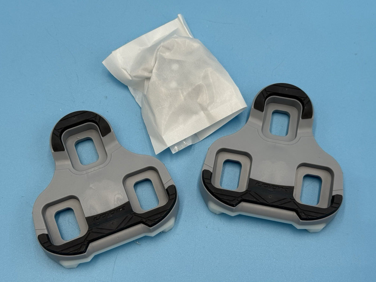 Road Pedals with Cleats - LOOK KEO CLASSIC 3 PLUS - Entry Level Cycling Gear
