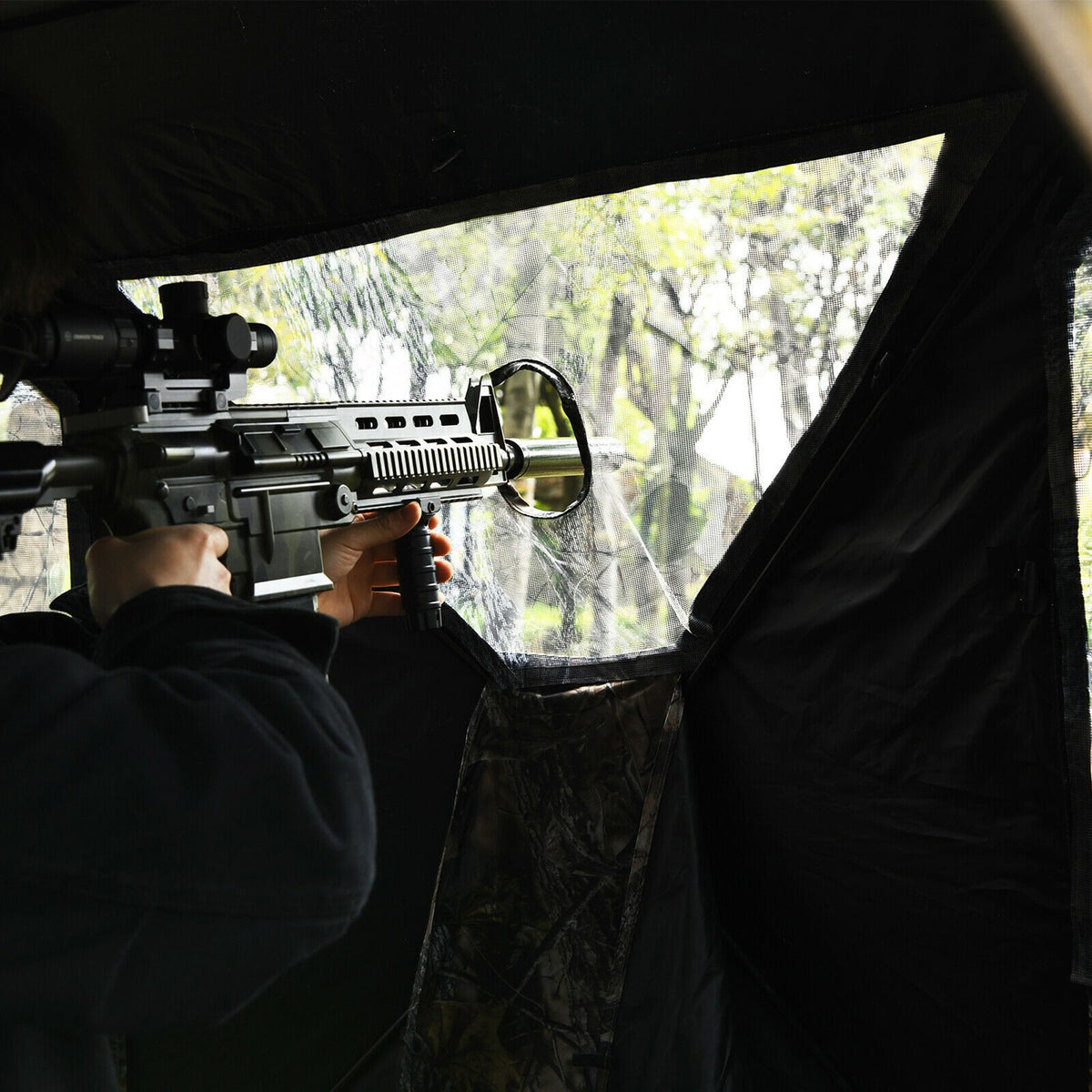 Portable Hunting Blind Pop-Up Ground Tent with Gun Ports & Carrying Bag