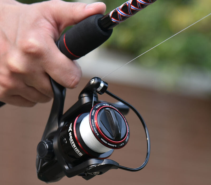 High Capacity Spinning Reel for Freshwater Fishing - Max 17.5 LB Line Capacity