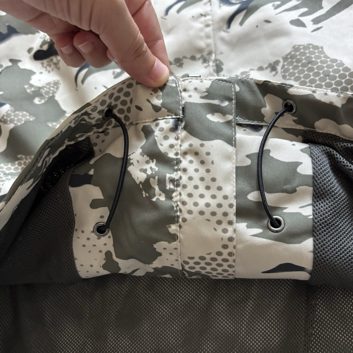 Men's Waterproof Rain Jacket with Breathable Mesh Lining - Moss Camo, Windproof, Small