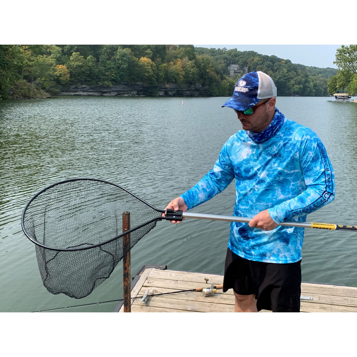 20 x 23 Fishing Landing Net with Collapsible 36-Inch Handle - Fish Catch & Release