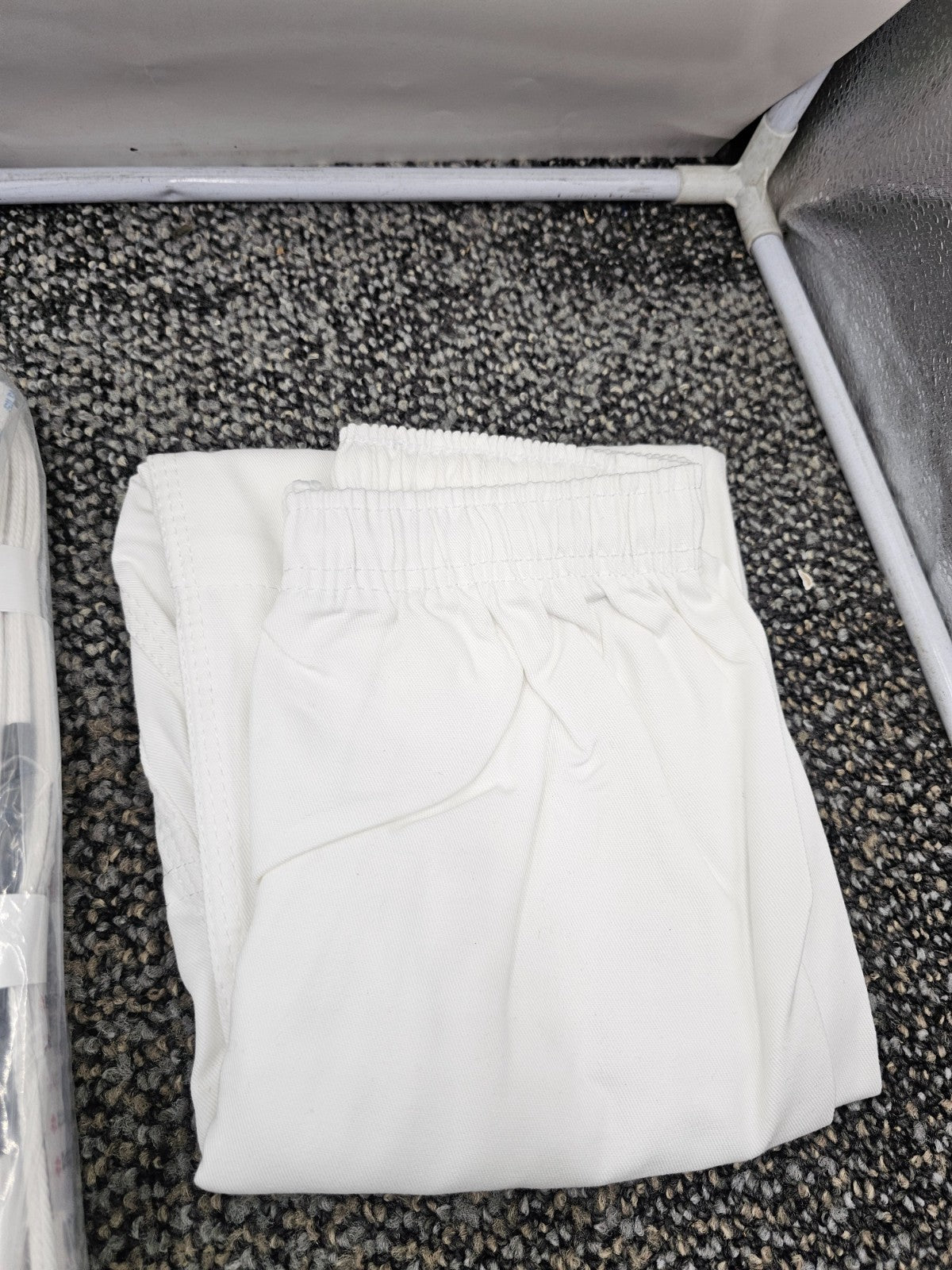 Kids BJJ Gi White 300 gsm Cotton Martial Arts Uniform with Six Blades