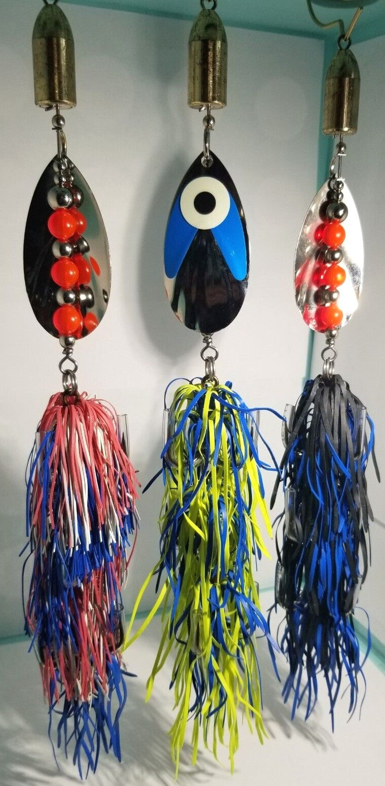2.7oz Treble Hook Fishing Lure with Brass Rattle and Nickel Blade - Multiple Colors