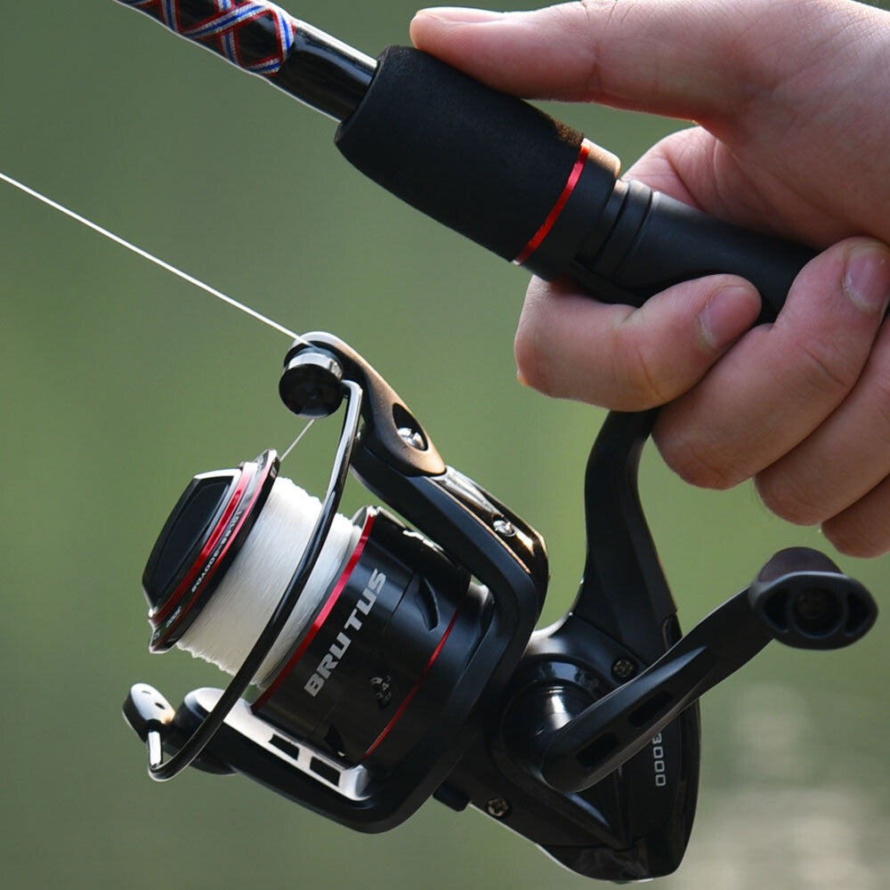 High Capacity Spinning Reel for Freshwater Fishing - Max 17.5 LB Line Capacity