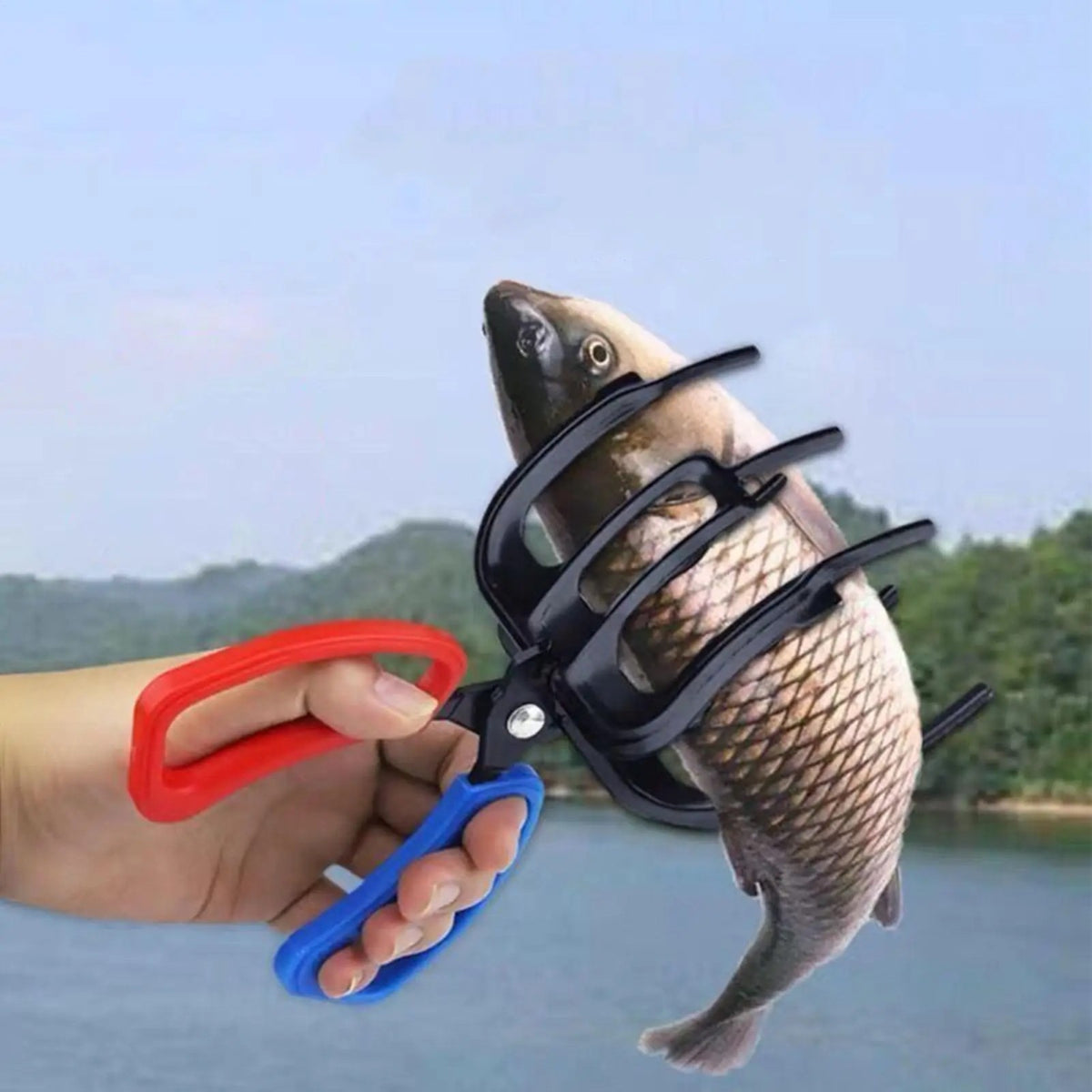 Portable Fish Gripper 3 Claw Metal Catch Control Tool for Anglers