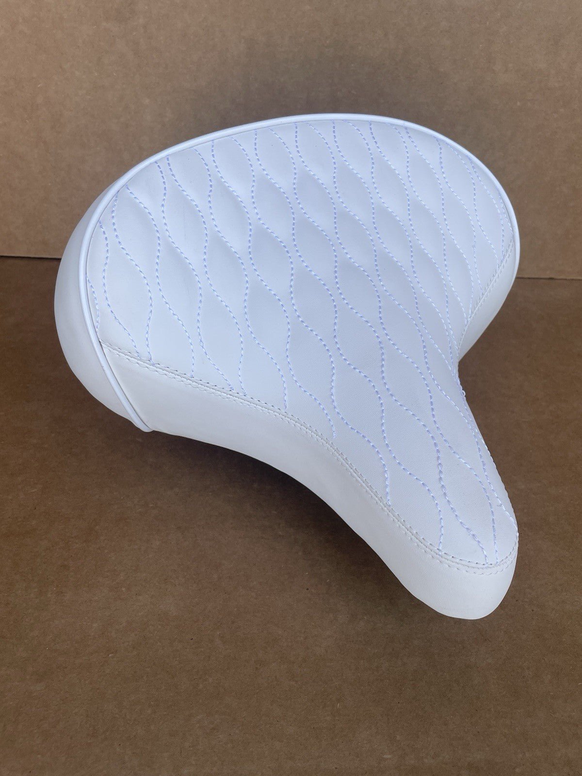 Beach Cruiser Bike Wide Saddle Seat with Springs - White, Diamond Stitch