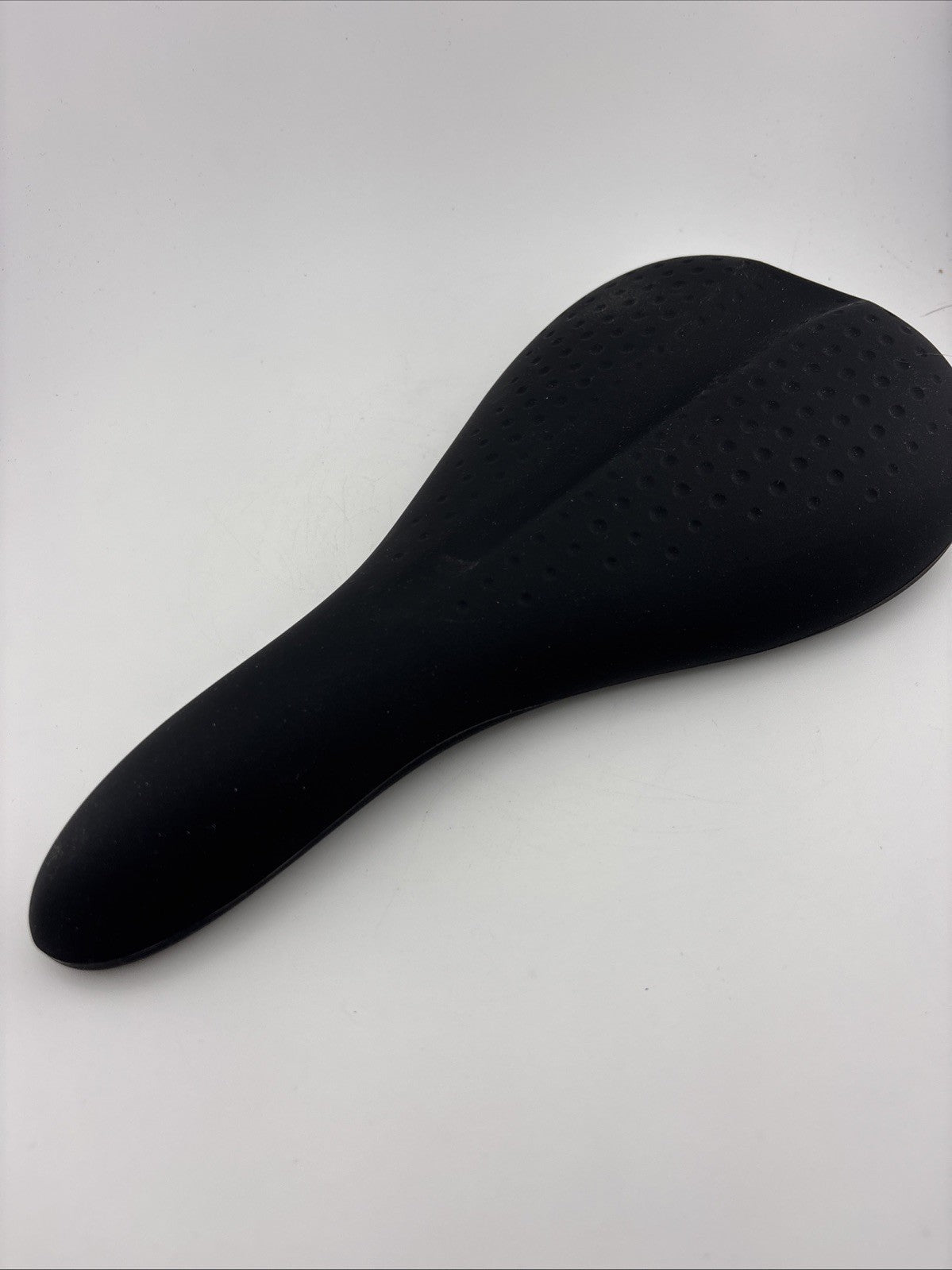 Delta HexAir Saddle Cover - Racing Bicycle Seat Cover, Black