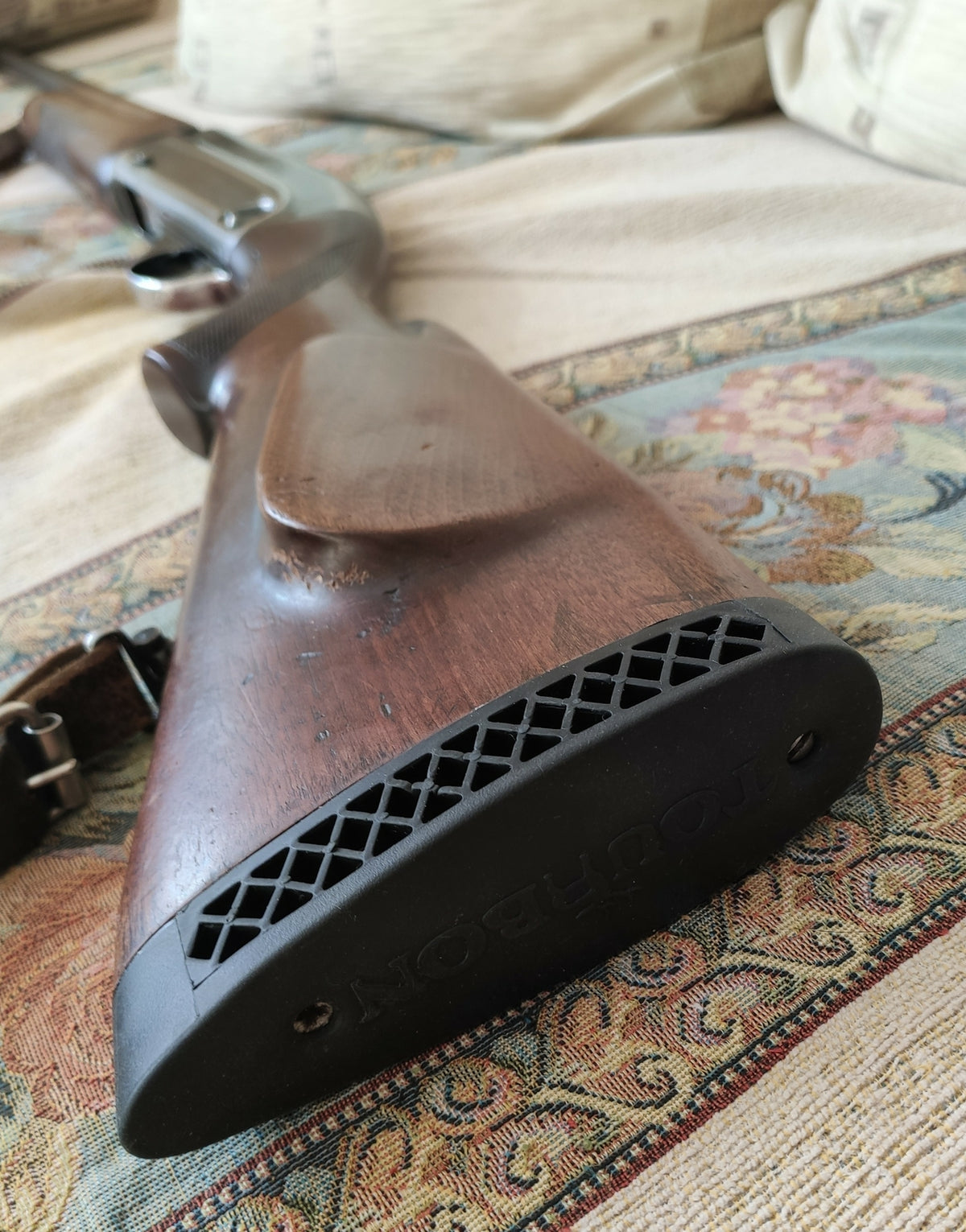 Recoil Pad for Rifle and Shotgun - Rubber Buttstock Buffer for Hunting & Shooting