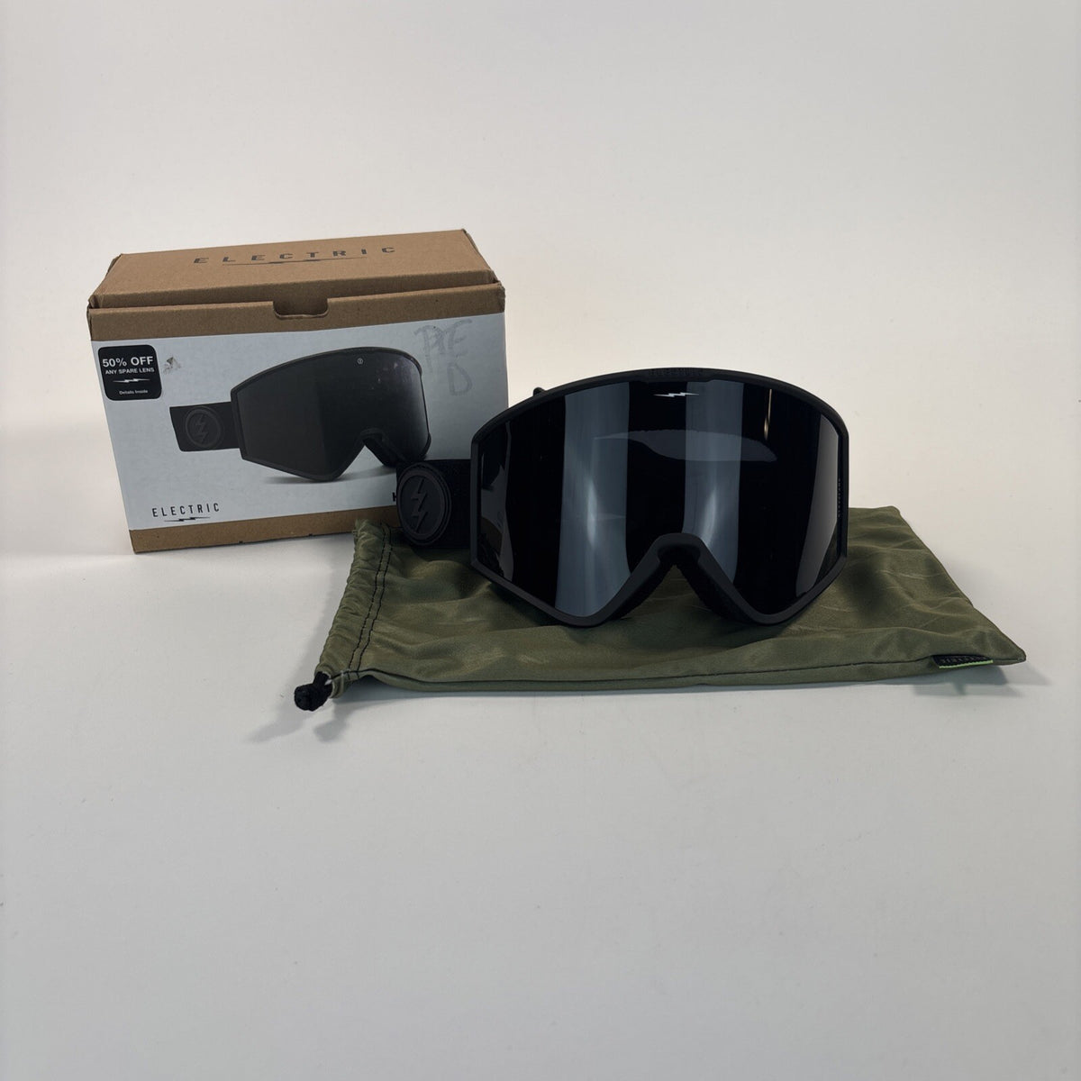 Snowboarding Goggles with Black Frame and Lenses - Unisex Fit