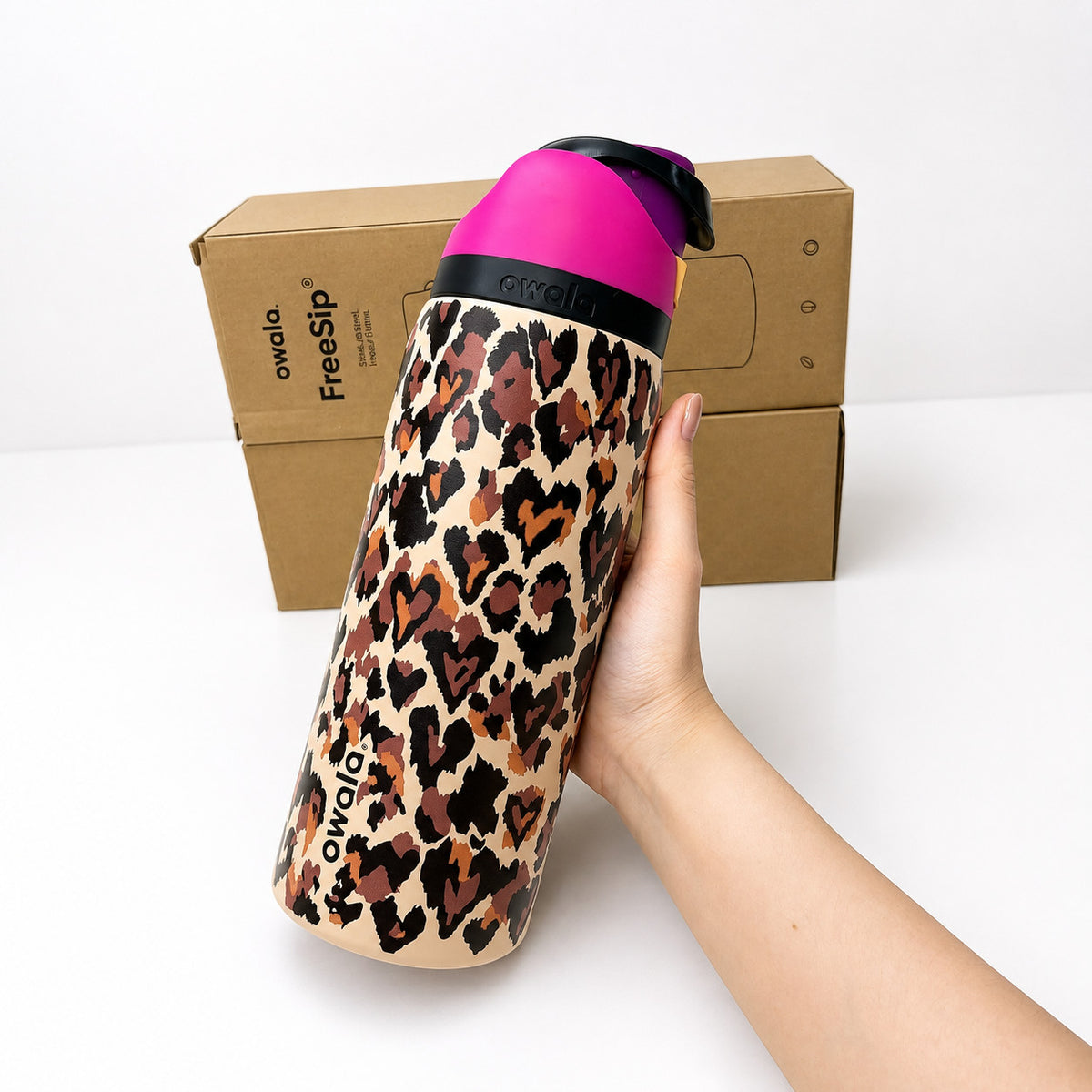 32oz Leopard Print Water Bottle with Insulation & Leak-Resistant Lid