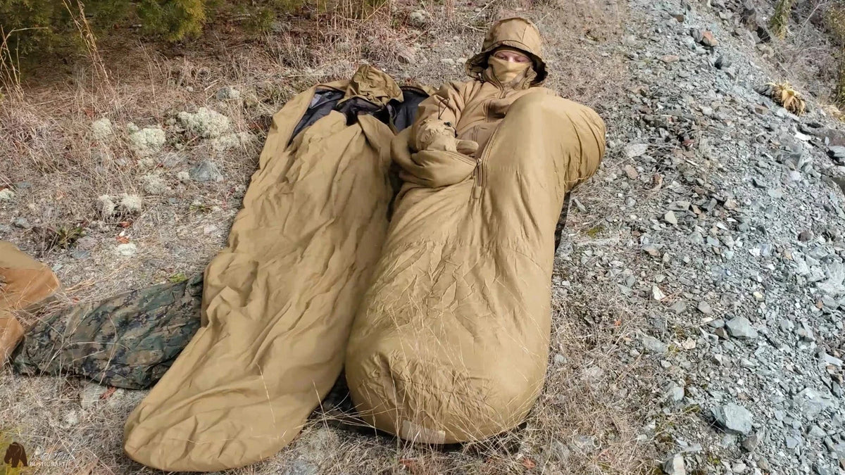 USMC 3 Seasons Military Sleeping Bag - Coyote Brown, Lightweight & Compact