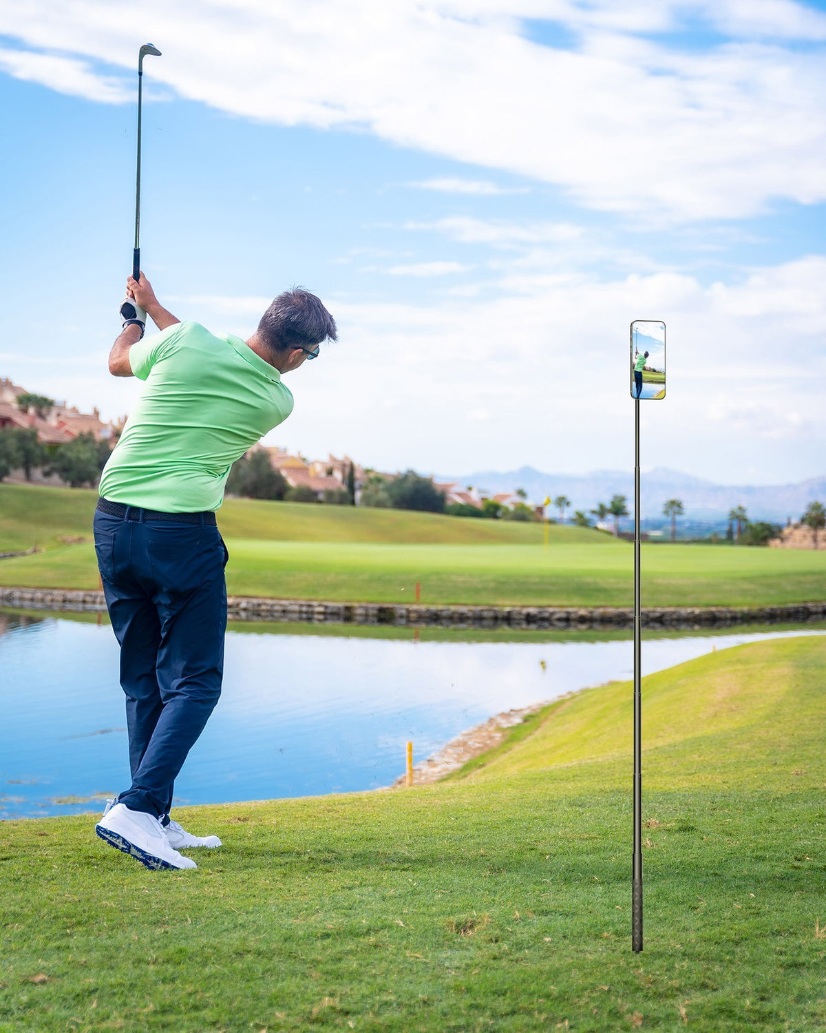 Golf Swing Training Aid Monopod Tripod Selfie Stick with Magnetic Phone Holder