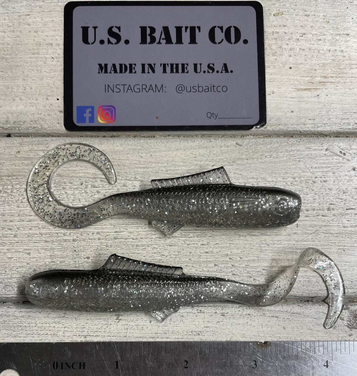 Fishing Minnow Baits 4 Inch Clear Silver Hitch Lot of 15 Lures for Bass & Saltwater