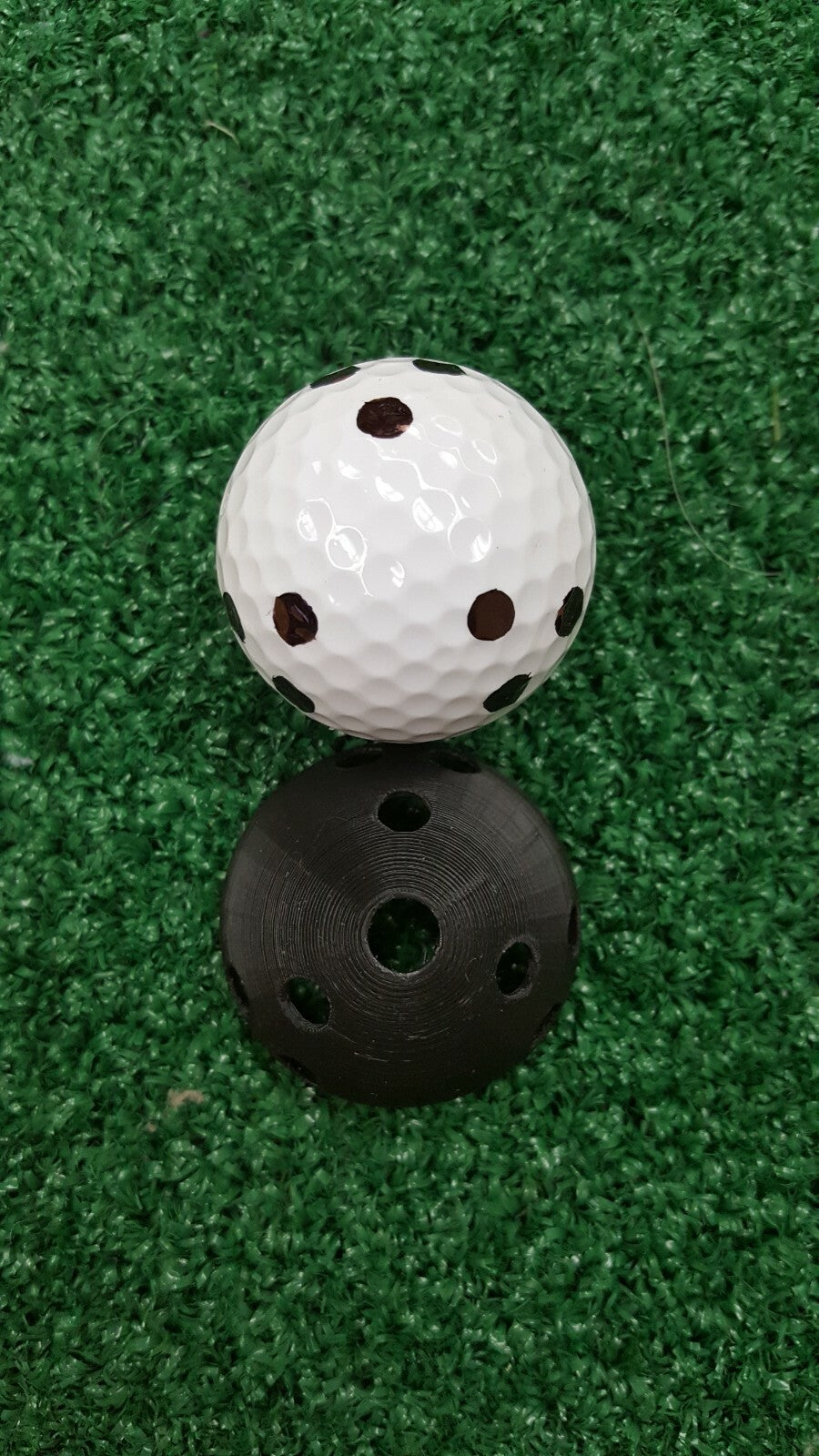 Golf Ball Stencil for Simulators - Mark Any Golf Ball for Indoor & Outdoor Use