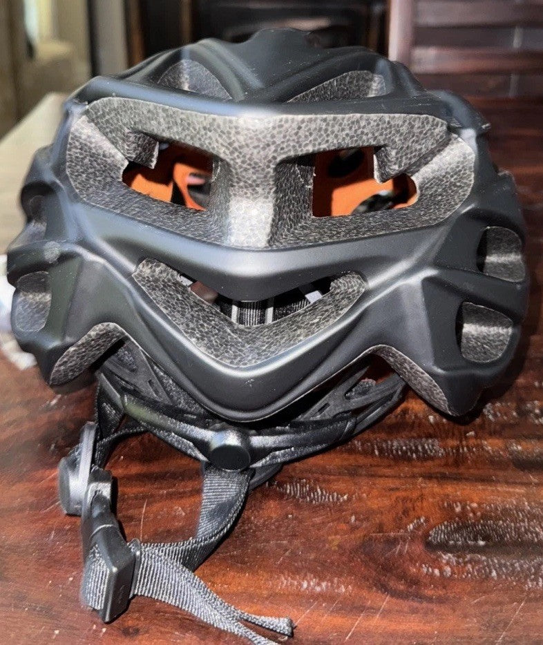 Lightweight Adult Helmet for Winter Sports, Size L, Safety Gear