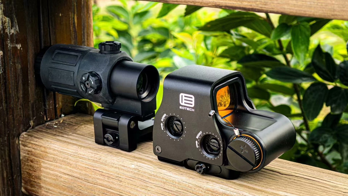 EOTECH Holographic Red & Green Dot Sight with Magnifier Combo - Military-Grade Coatings, Black