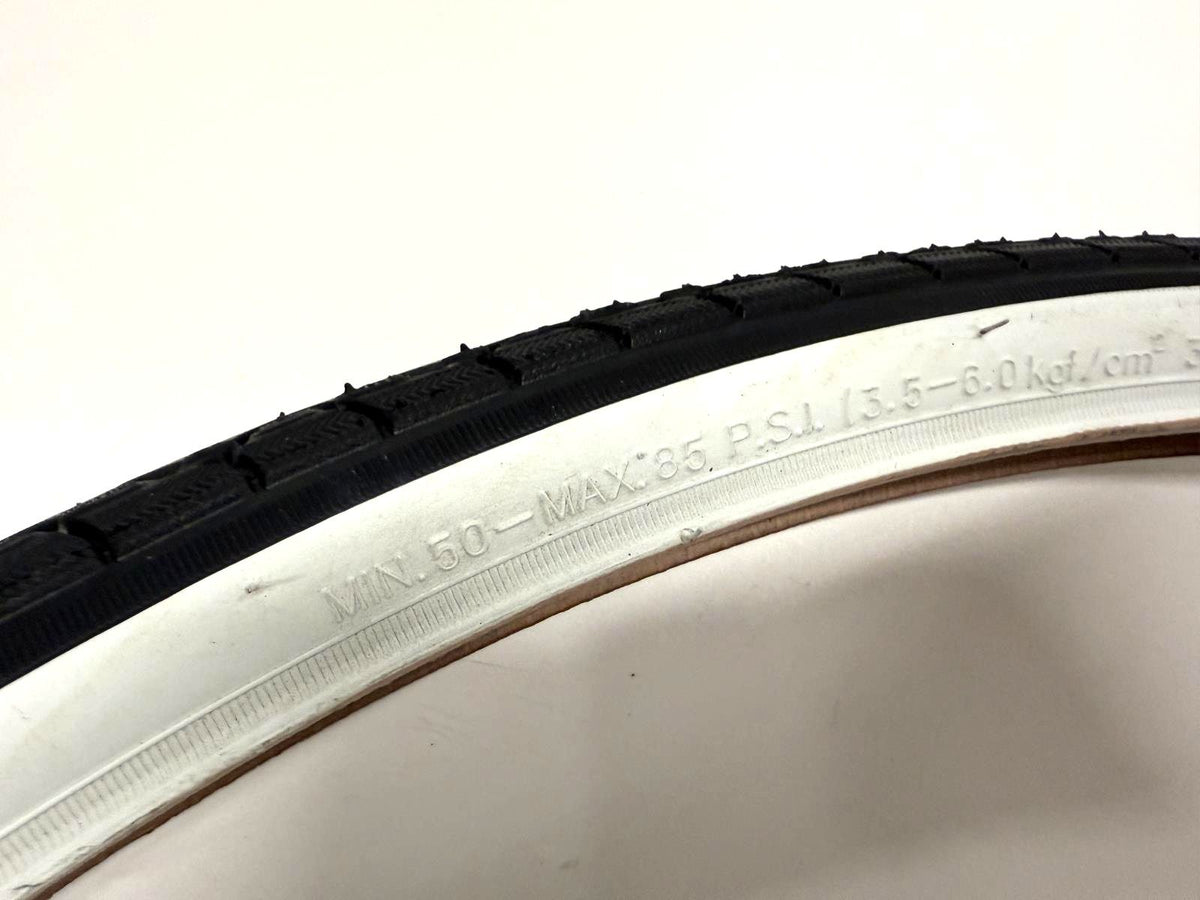 2 Pack Urban Slick Bicycle Tires 700x32c White Wall Wire Bead