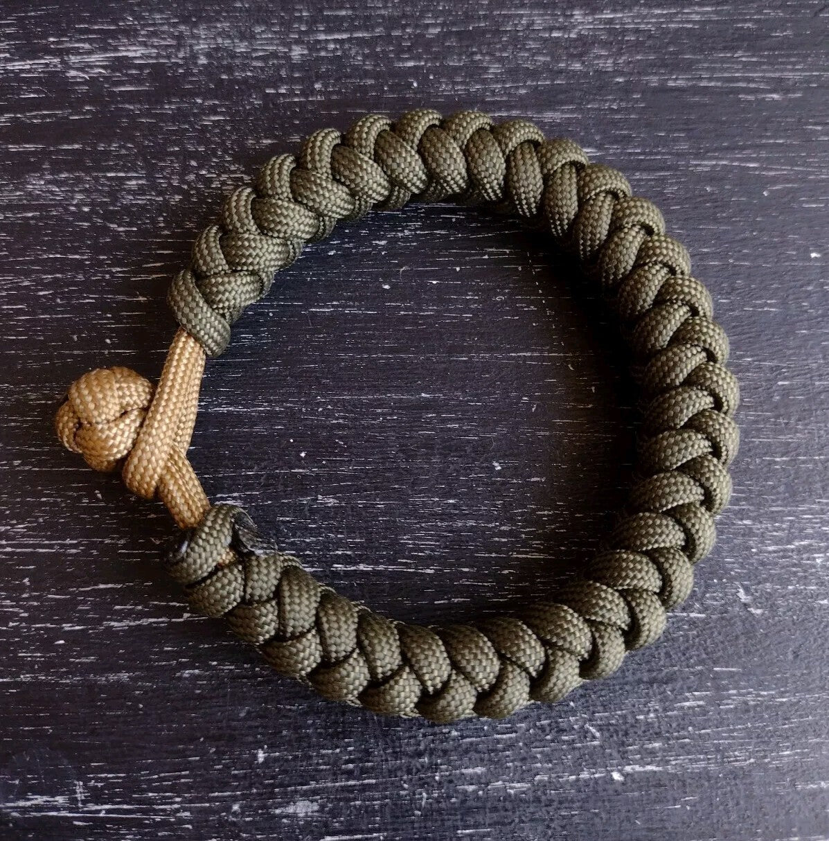 Handmade Paracord Bracelet with Olive Drab and Coyote 550 Paracord - Water-Resistant, Adjustable Wristband