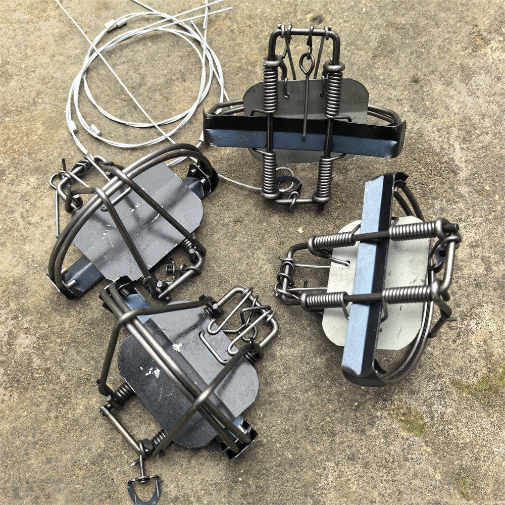 4-Pack Coil Spring Mouse & Rabbit Traps for Pest Control - 11cm Diameter