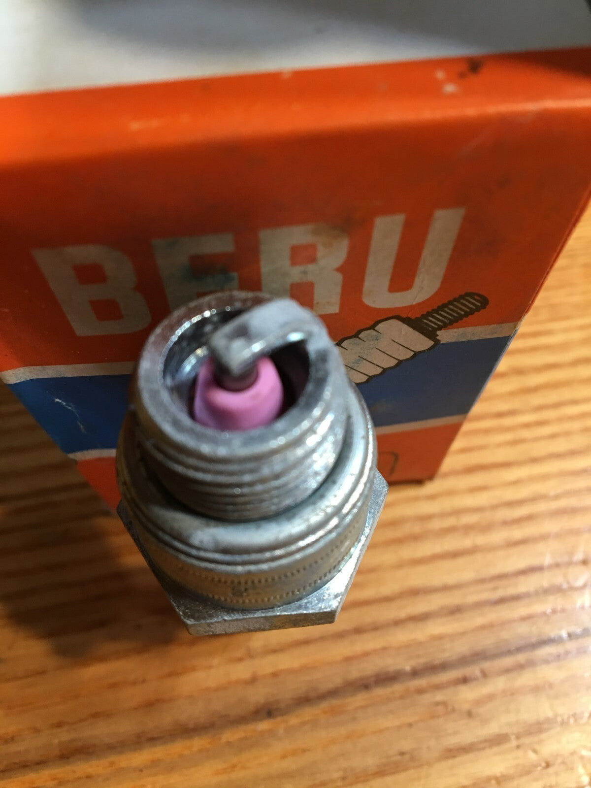 Vintage Spark Plugs Set of 10 NOS Beru 260/18 A8 K8 for German Engines