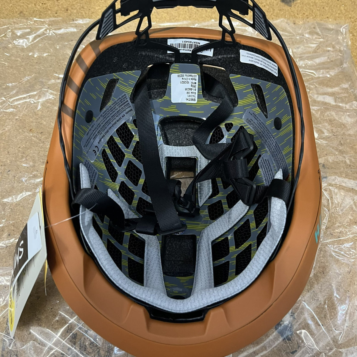 Road Cycling Helmet with MIPS & Ventilation - Matte Draplin, Small