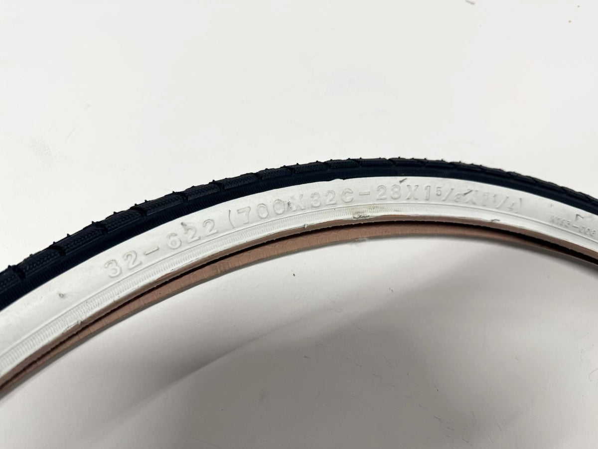 2 Pack Urban Slick Bicycle Tires 700x32c White Wall Wire Bead