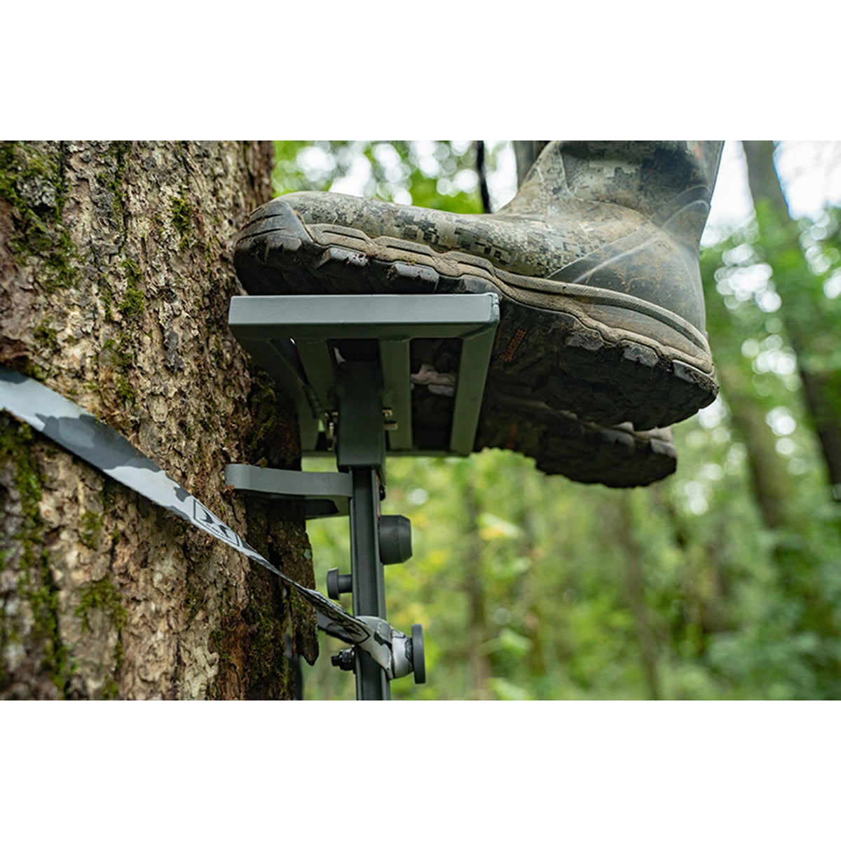 Hawk Helium Small Tree Stand Platform - Lightweight Hunting Gear 10x6"