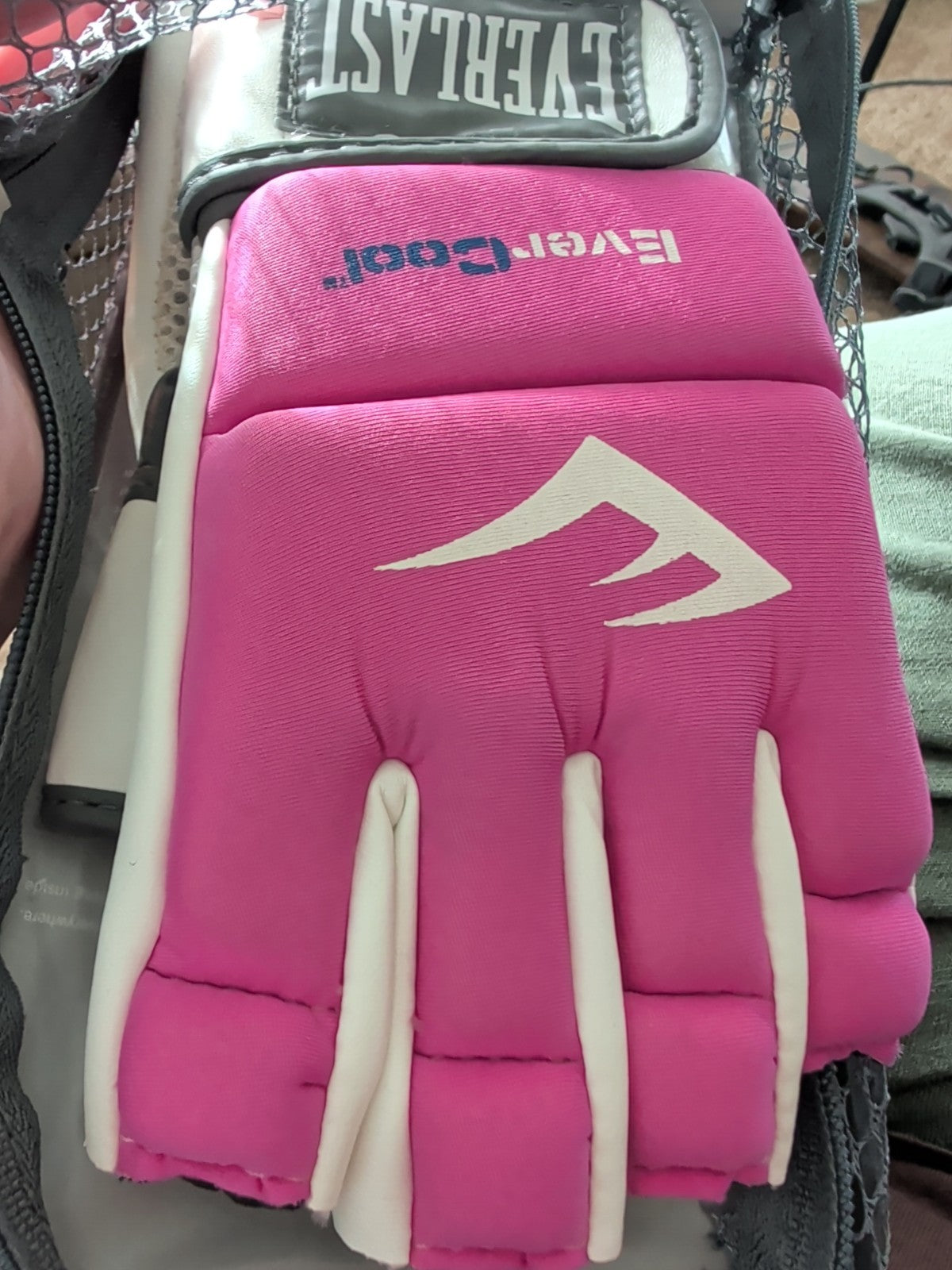Women’s Kickboxing Gloves Level 2 MMA Training Pink & White