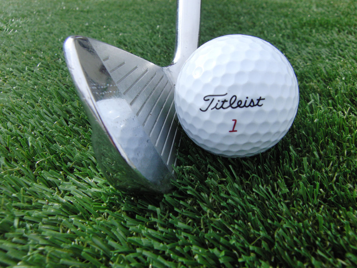 Golf Practice Mat 3x5 Feet - Indoor/Outdoor Driving Range Turf for Chipping & Hitting