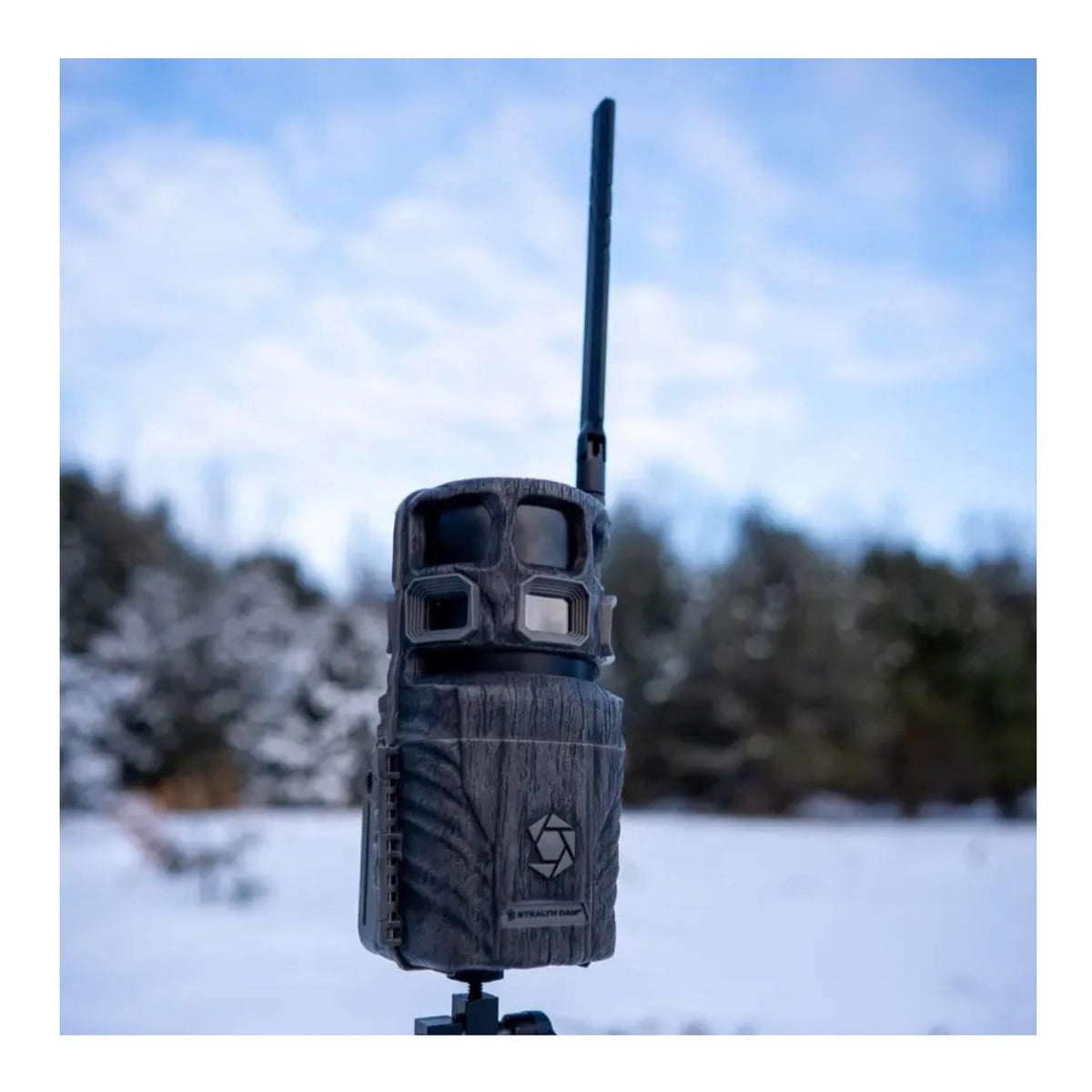 Trail Camera with Solar Battery Pack - 360° Detection, 0.4-Second Trigger
