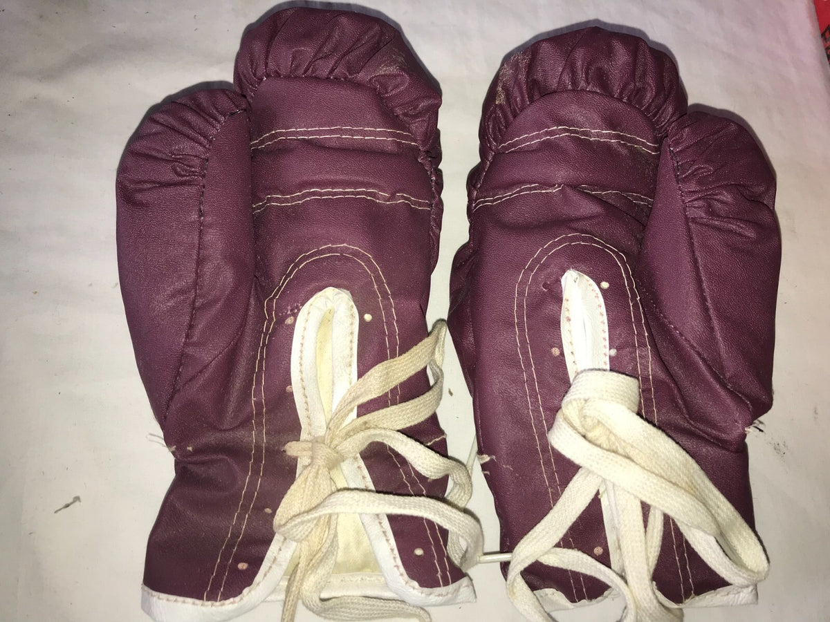 Boxing Gloves Kids 5-7 NOS Vintage King Athletic Co. Pro Sports Style
