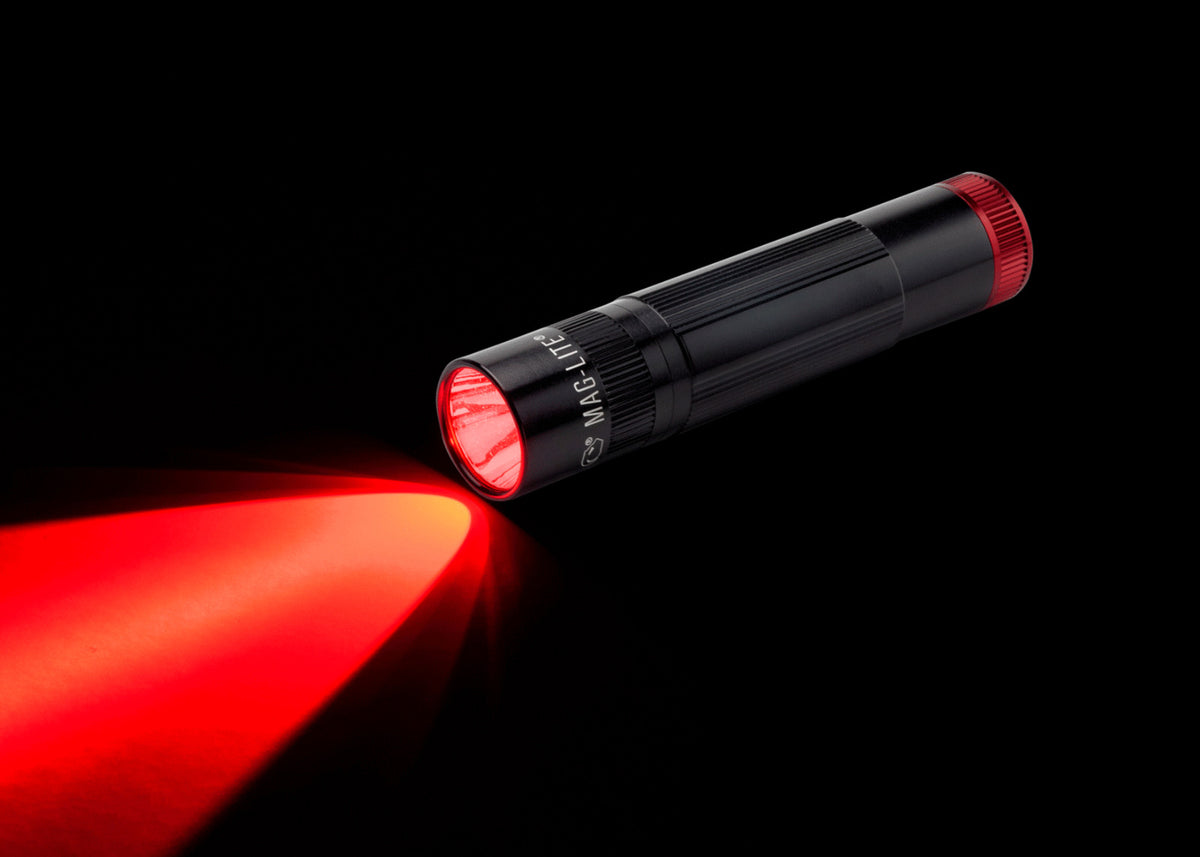LED Flashlight with Red Light and Impact-Resistant Aluminum Body - 114 Lumens