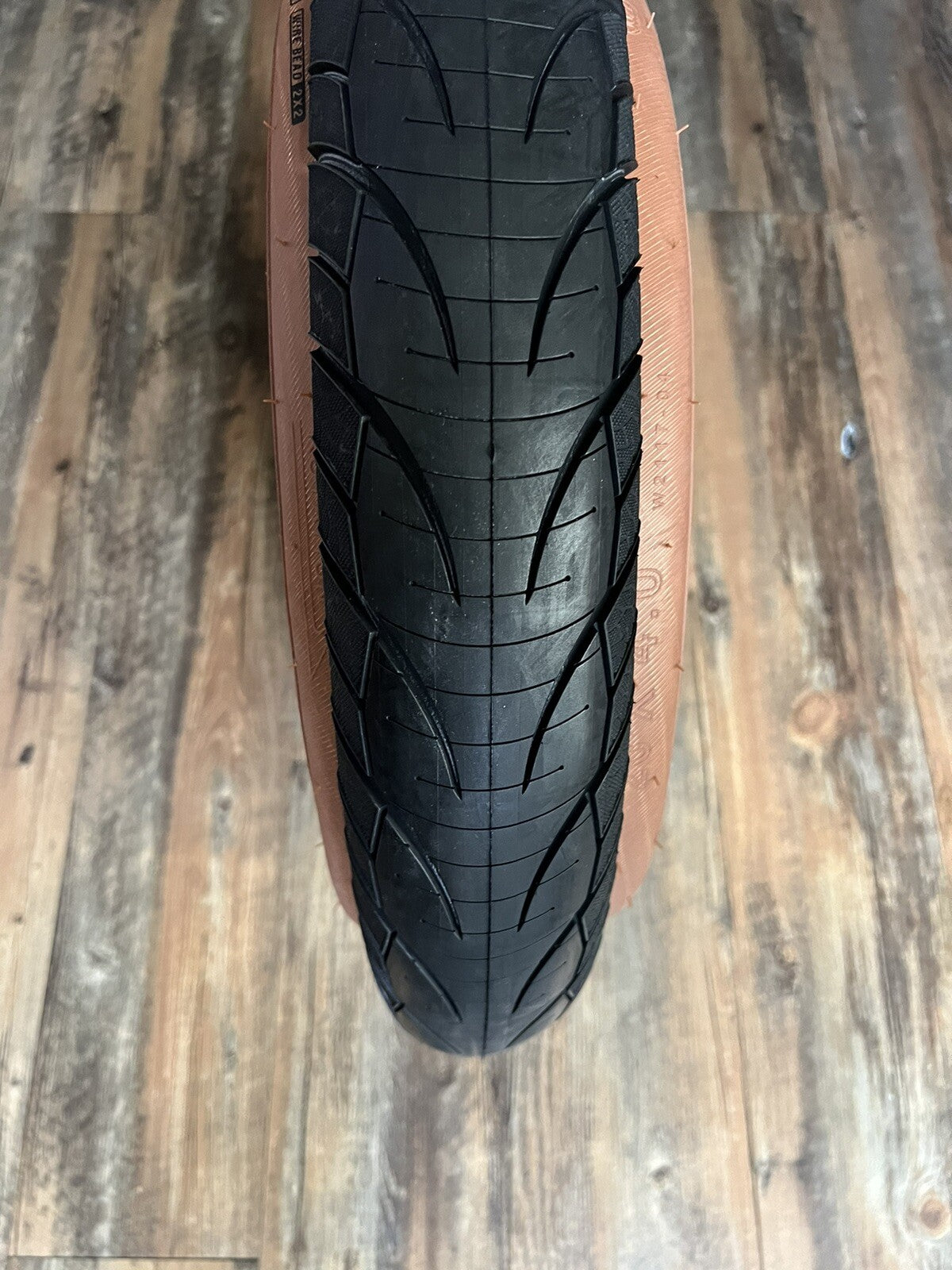 Fat Bike Tire 20x4.0 Thick Tubular Tire for E-Bike & Mountain Bike - Brown Wall