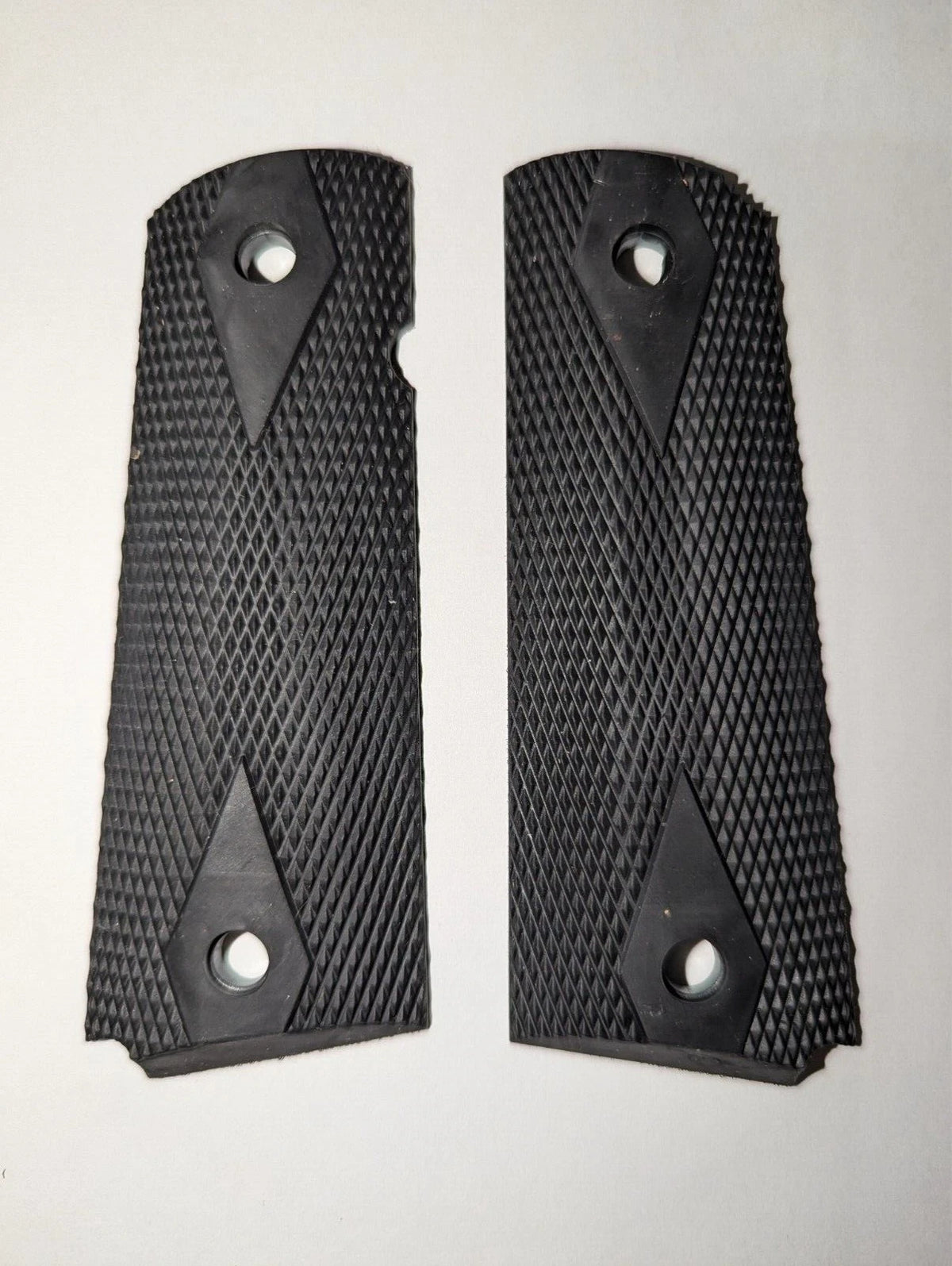 Full Size 1911 Rubber Grip with Double Diamond Pattern - USA Made