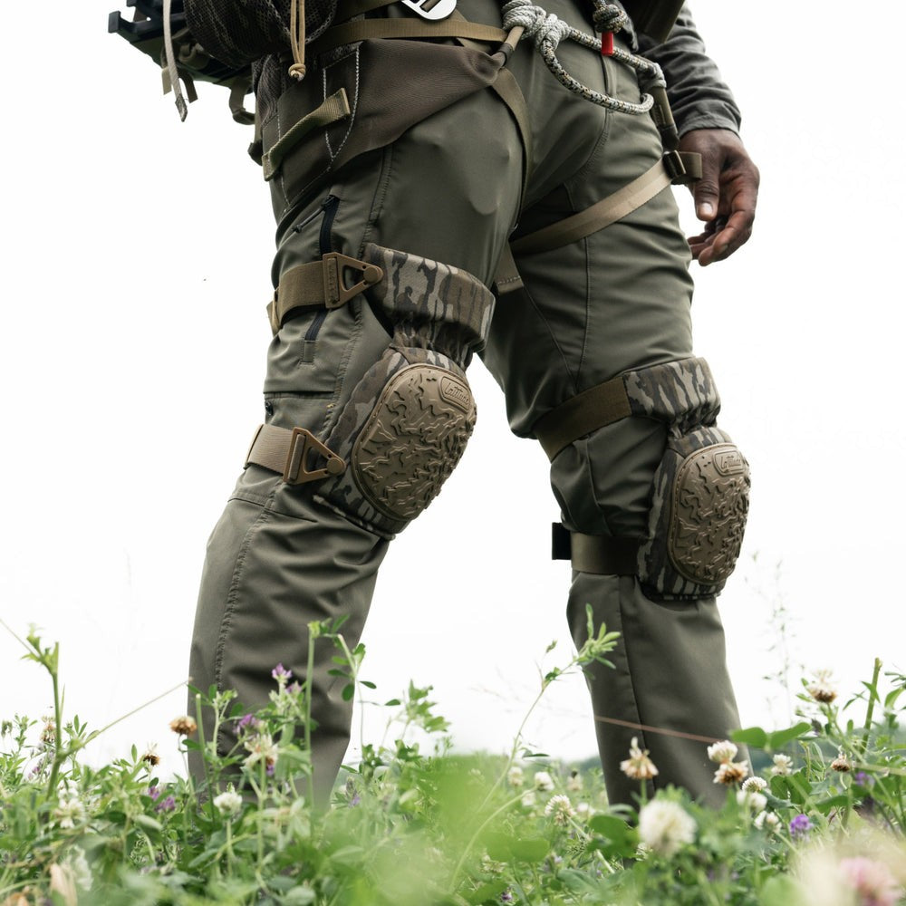 Latitude Mossy Oak Bottomland Knee Pads - Tree & Field Support, No Slip Grip
