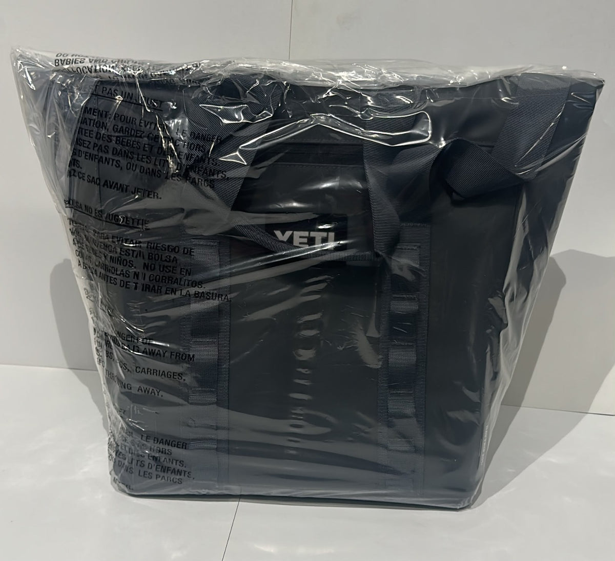 YETI Daytrip 20L Insulated Soft Cooler Tote Bag - Charcoal
