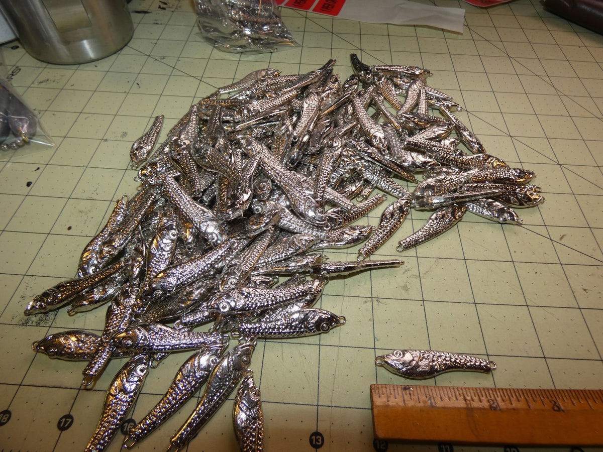 25 Fishing Jigs Bulk Anchovy Diamond Vertical Lures 3/4oz No Hooks