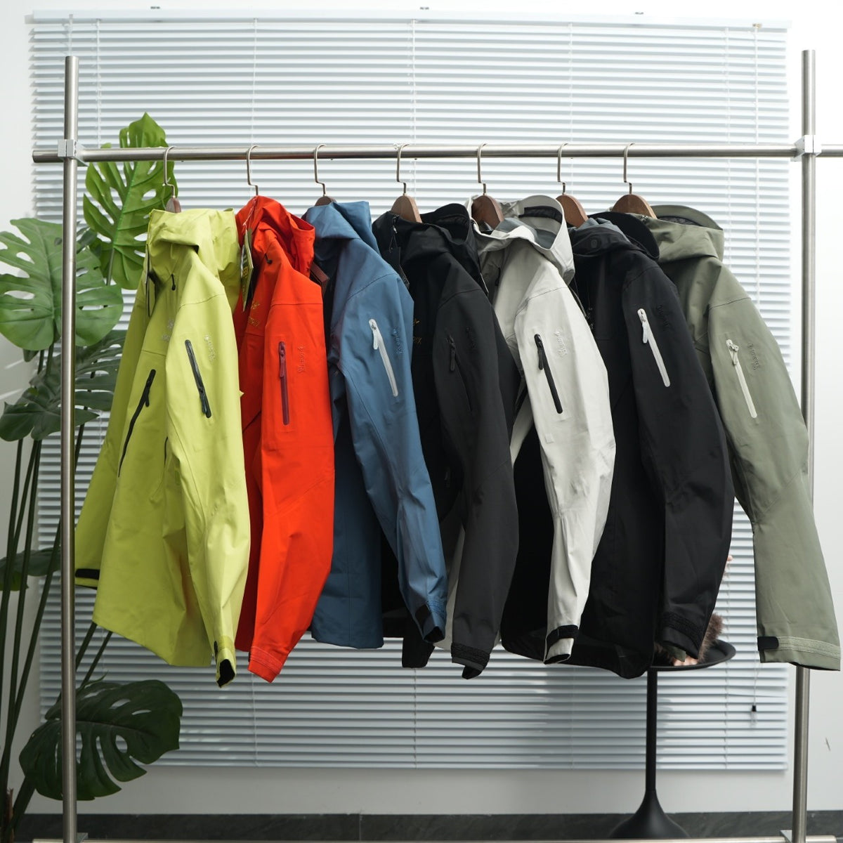 Outdoor Camping Coat Waterproof Windbreaker Hiking Jacket – Alpha SV 6th
