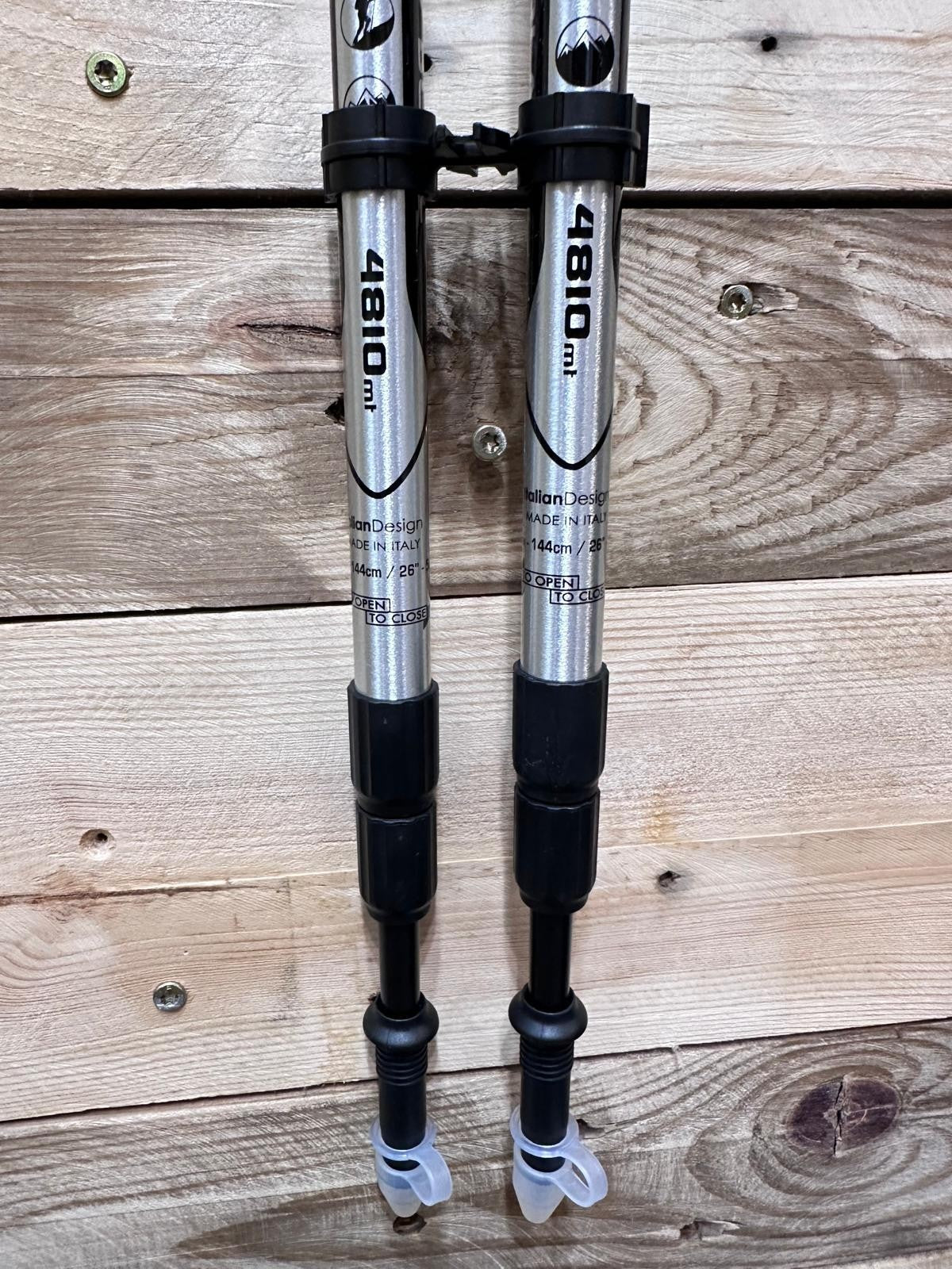 Telescopic Hiking Poles with Locking System - Lightweight Aluminum Trekking Poles