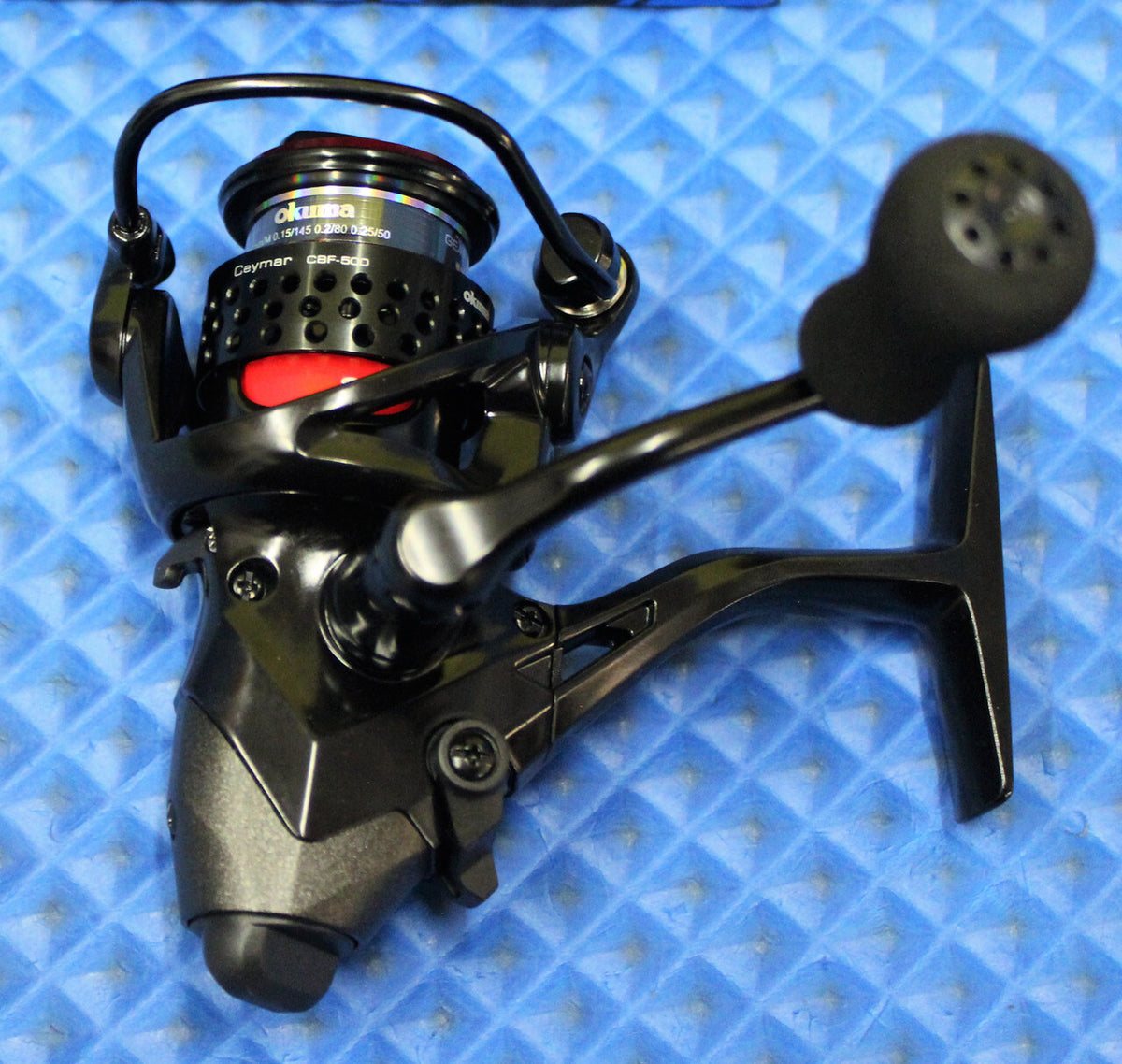 Okuma Ceymar Baitfeeding Spinning Reel - Multiple Sizes