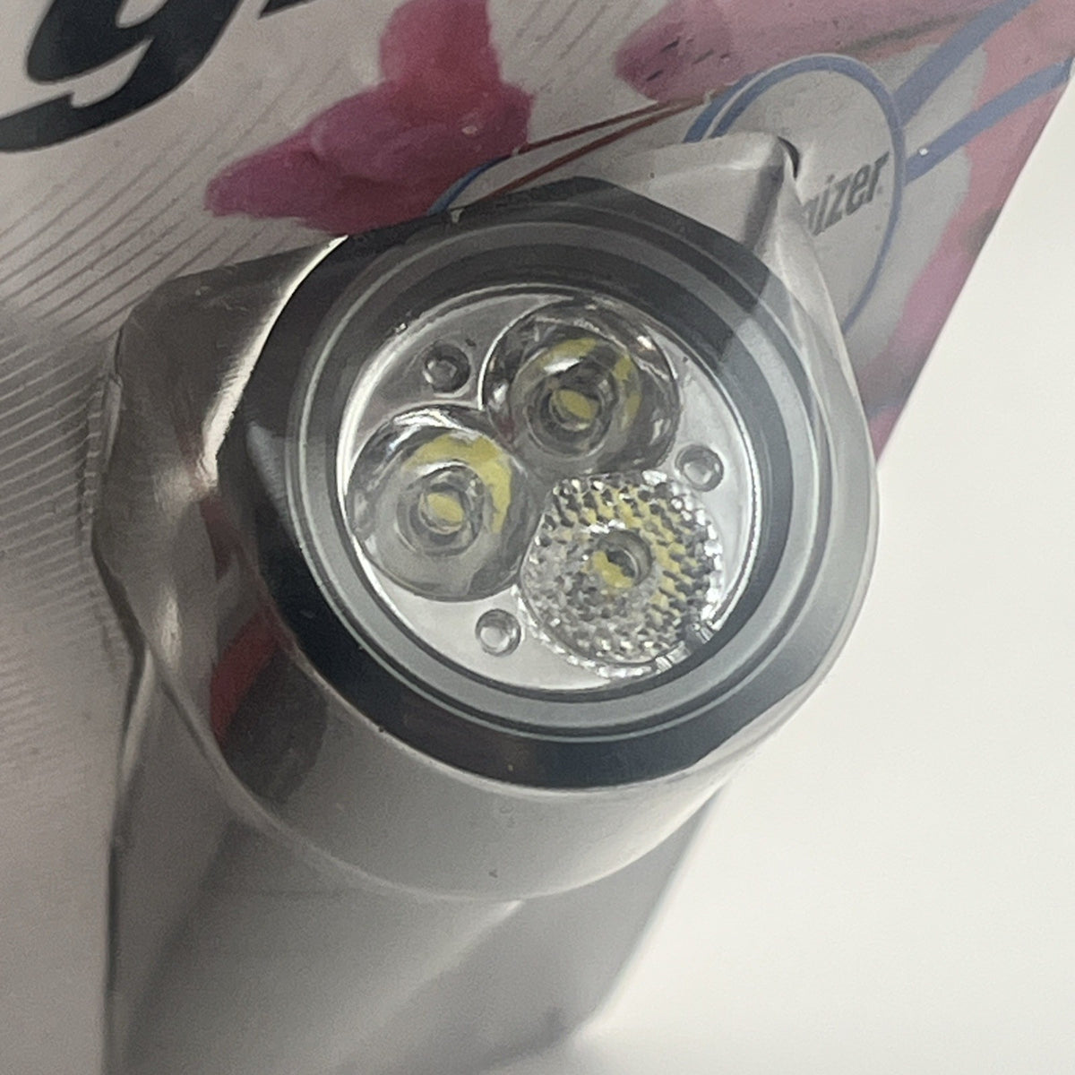 600 Lumens LED Flashlight with MaxViz Technology, Aircraft Aluminum Body, Waterproof